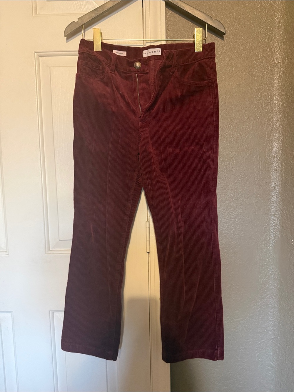 Loft Corduroy Straight-Leg Jeans in Burgundy